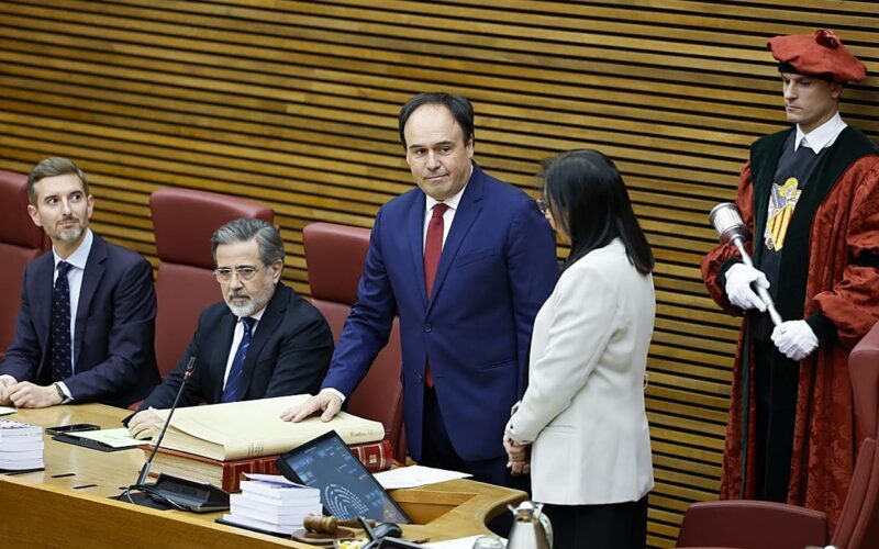 Llorca Presidente: Perdón por la DANA y Crítica a la Gestión de las Administraciones